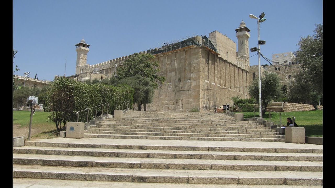 מעמד תפילה וסליחות בקברי האבות וסיום מסכת גיטין עם מור שר בית הזוהר המקובל הרב בניהו שמואלי שליטא