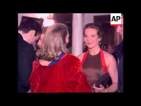 Spain: King Juan Carlos, Queen Sophie, Princess Elena, Prince Felipe, Princess Cristina