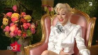 Christina Aguilera - Red! Interview