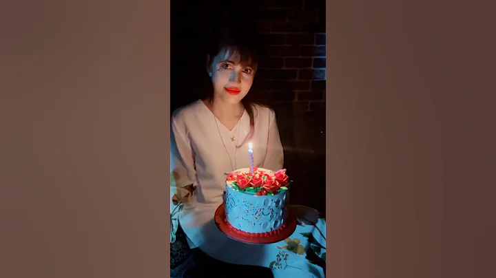 IT'S MY BIRTHDAY - CAKE TREND #shortsfeed #shorts #foryou #birthday #tiktok #cake #birthdaygirl