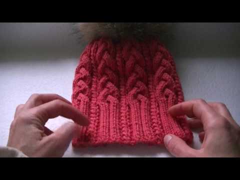 Вязание шапки косами спицами для женщин