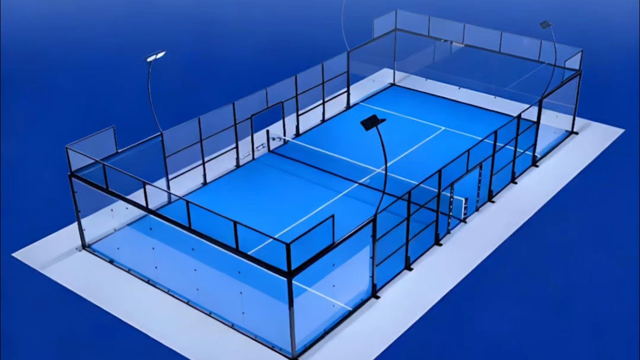 Pembangunan Padel Court di lokasi konstruksi di tengah kota