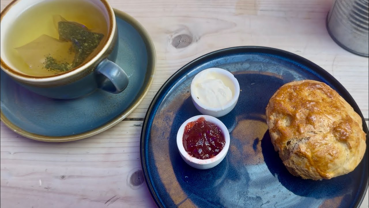런던 Cheeky Scone, Notring Hill(노팅힐) 산책 | 브이로그