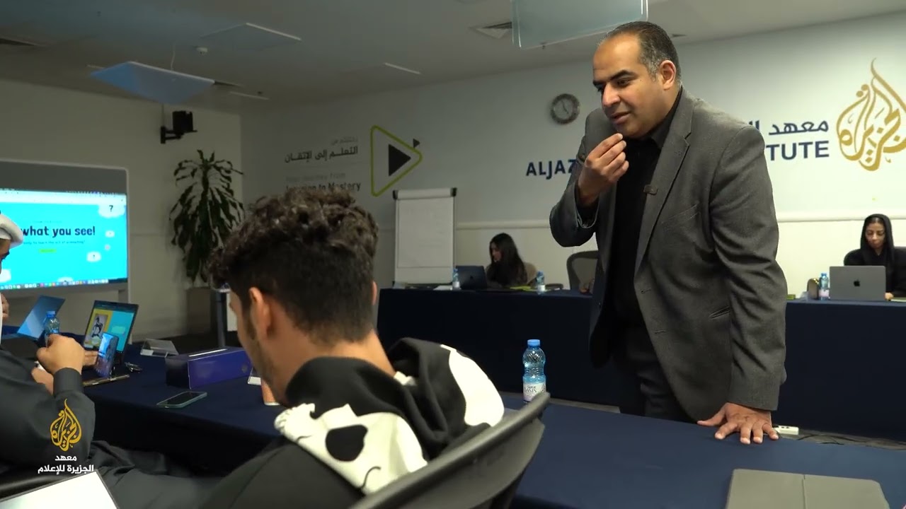 دورة انتاج المحتوى بالذكاء الاصطناعي