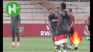 Mesut Ozil trains in Singapore with Arsenal after Germany retirement