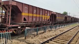 Malgadi running in dum dum railway station|malgari train|malgari video|malgari train speed