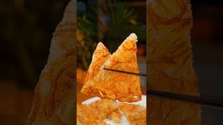 ना अंडा, ना मैदा! बाहर से क्रिस्पी अंदर से सॉफ्ट आलू का चिल्ला #shorts #AlooChilla #viral #chinese