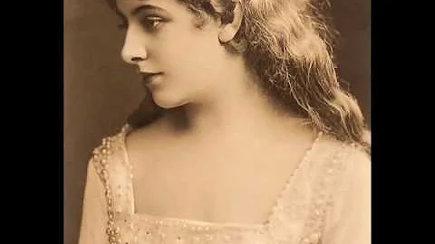 American Soprano Geraldine Farrar:  Midnight Bells...