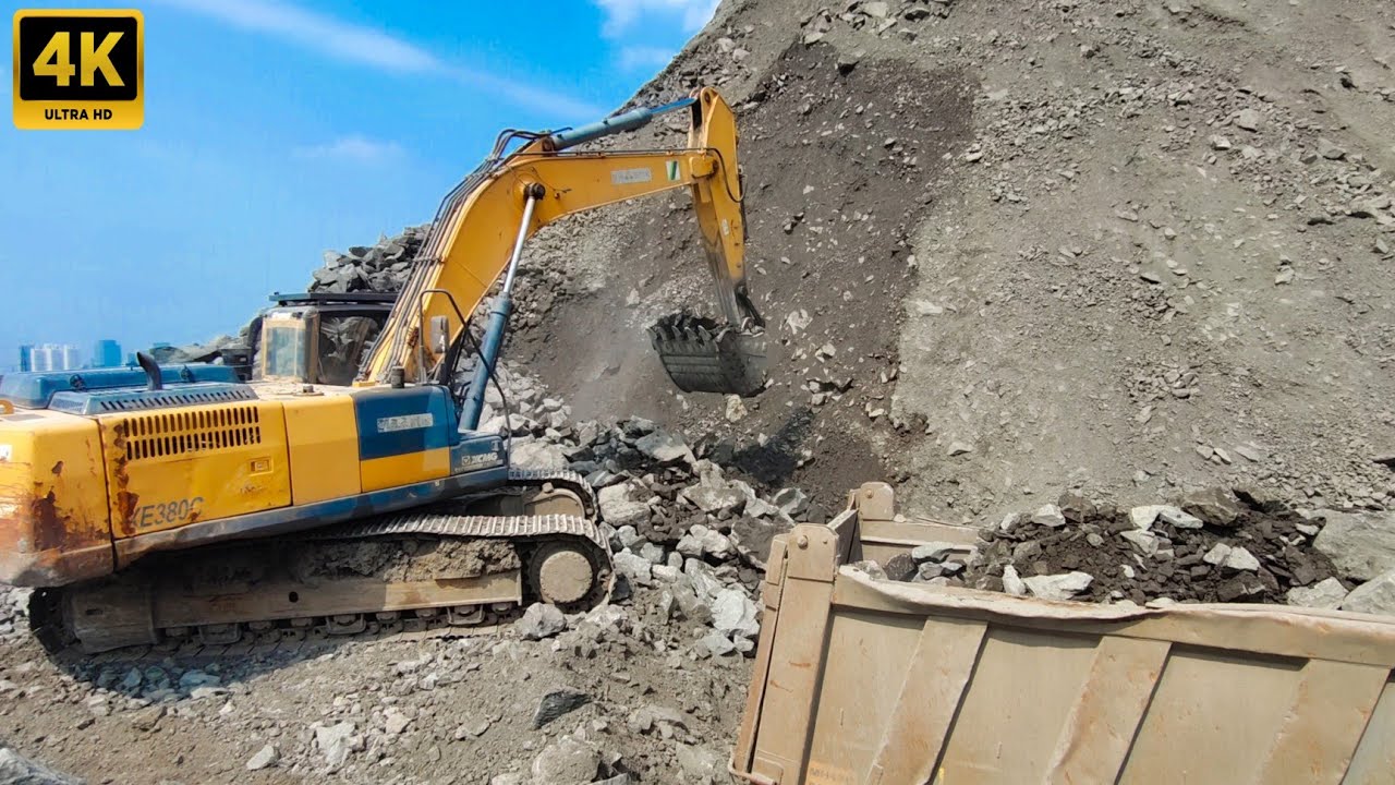 Excavator Loading Dump Truck | XCMG-380 Machine ll
