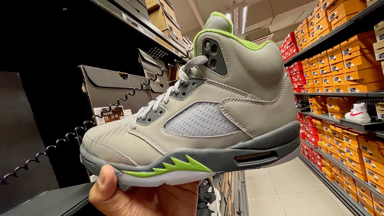 Retro Jordans in NIKE OUTLET Sta. Rosa Laguna (+Quick Singapore Trip, Adidas NMD Unboxing) YouTube