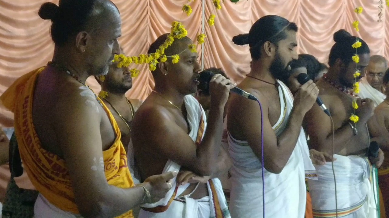 Rigvedam chanting