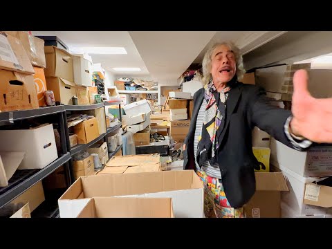 Hunting for COMICS in a Treasure Filled Basement (New York Area Big Apple Comic Con Origin Story)
