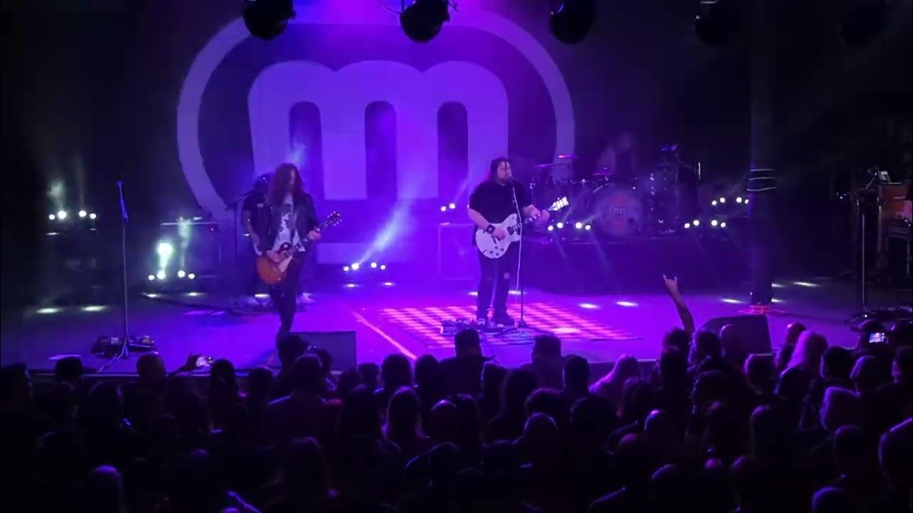 "Don't Back Down" + band intros 4k 2023/12/04 Mammoth WVH The