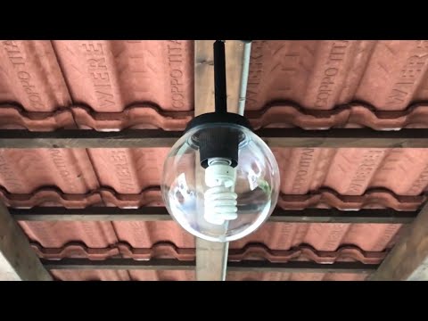 Video: Lampada Da Parete In Vetro (20 Foto): Abbinata A Lampade In Metallo E Vetro Satinato, Con Paralumi Colorati E Con Cromo