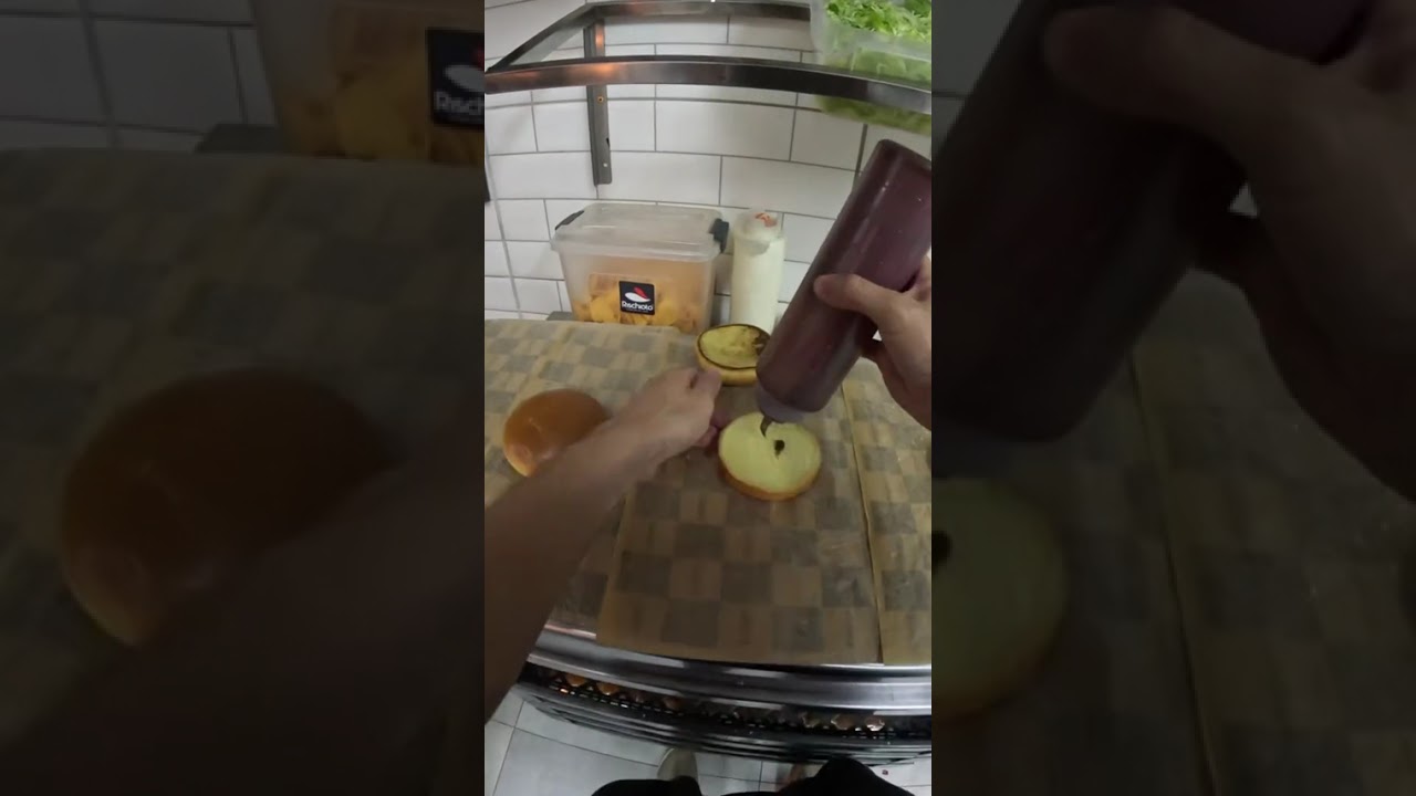 POV. To fazendo #hamburguer sozinho na #hamburgueria a noite toda BURGER #smashburger