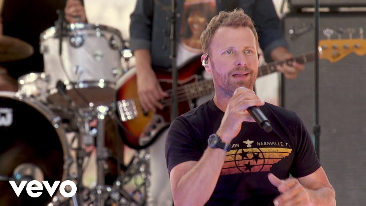 Dierks Bentley - Somewhere On A Beach (Live From The Today Show)