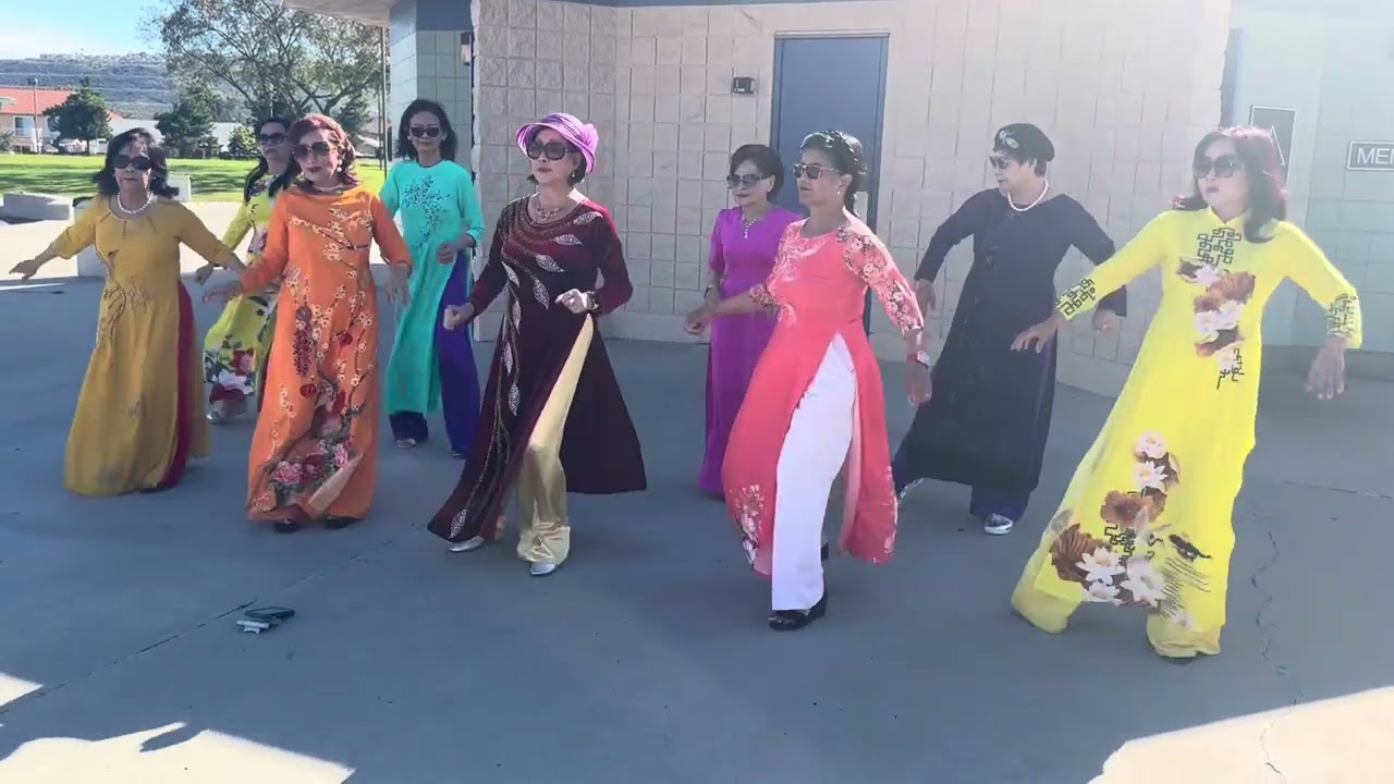 Funky Town-Line dance