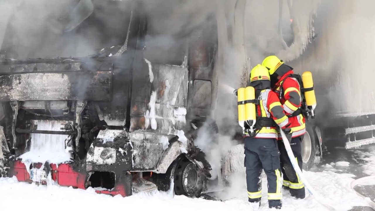 Irschenberg: LKW brennt auf A8 Richtung München vollkommen aus video phone beyonce mp3