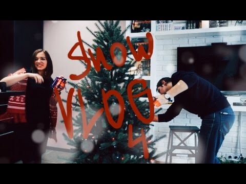 Наша первая ЁЛКА | новогодние ТЕПЛЫЕ СТИКЕРЫ #snowVLOG День 4-й