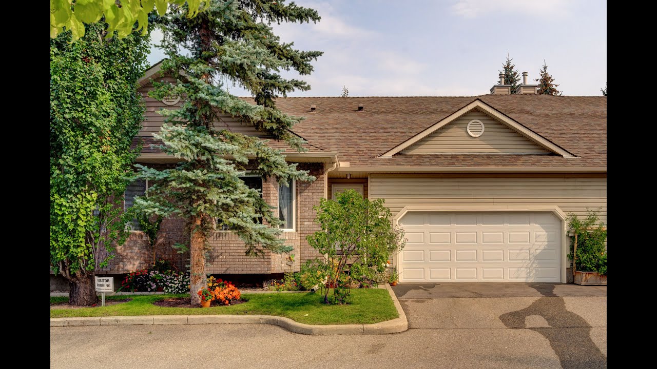 Dream Bungalow in McKenzie Lake | Exceptional Value at $539,900