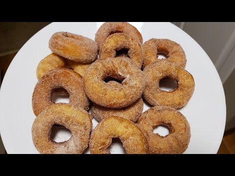 Video: Como Hacer Mini Donas De Canela, Nuez Moscada Y Azúcar