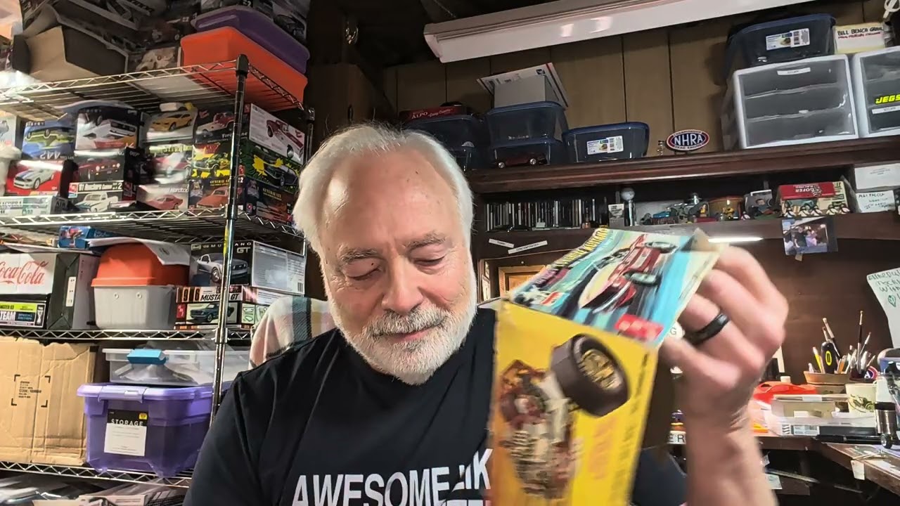 #81 МОДЕЛИ МАШИНОК И КОФЕ - Рождественские подарки, и я хочу собрать свою первую модель NASCAR.