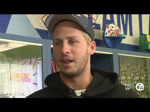 Giving back: Jared Goff funds STEAM Lab and visits Detroit Lions Academy