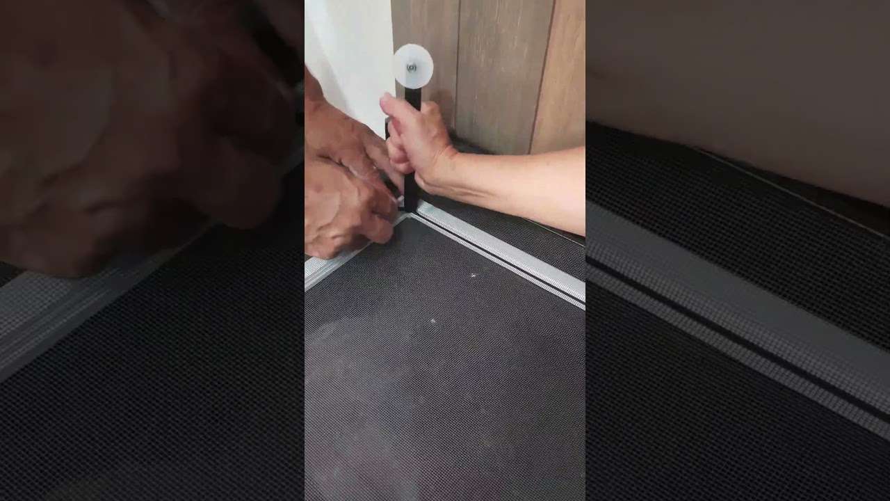 COMO MONTAR TELA MOSQUITEIRA PARA BANHEIRO | E AÍ, PESSOAL | Por Marcos Lima