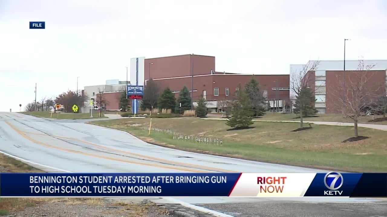 Douglas County sheriffs arrest student who brought gun to school - YouTube