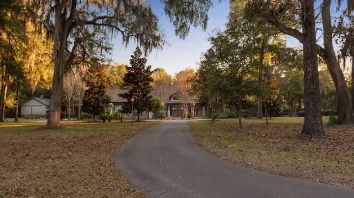 Spectacular Gainesville, Florida Private Estate on...