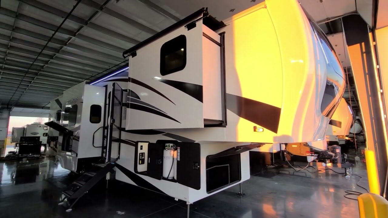 - - Wheel 3950FWK Couchs 2023 YouTube Nation Riverstone Kitchen Reserve Luxury Tours RV at RV Fifth Front