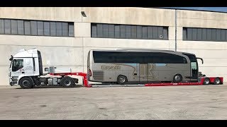 Loading 12 meters bus on semi low loader 'FGM 35 AF'