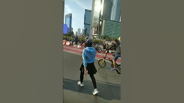 Car Free Day Jakarta #cfd #jalanpagi #jakarta #traveling #kuliner #bundaranhotelindonesia