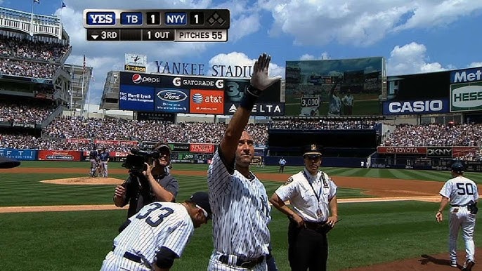 On this day in 2001: Derek Jeter makes the 'flip' play in ALDS vs. Oakland