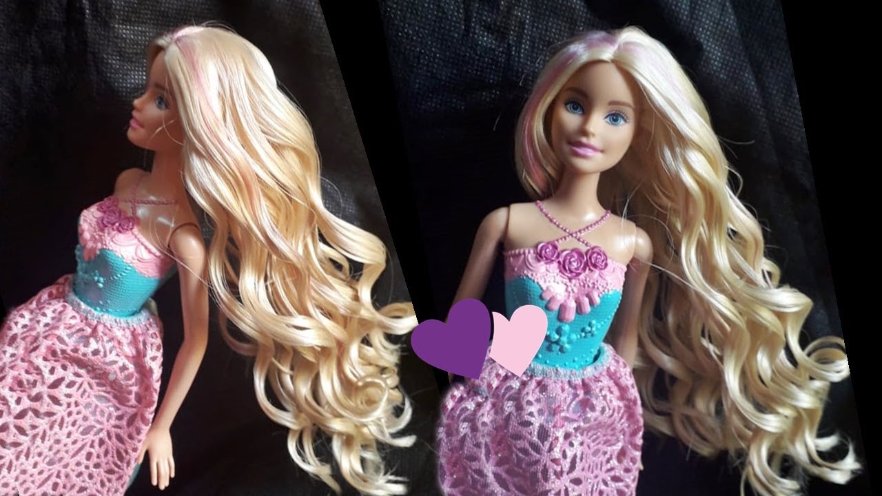 Encaracolando cabelo de boneca. Como fazer cachos na barbie ou