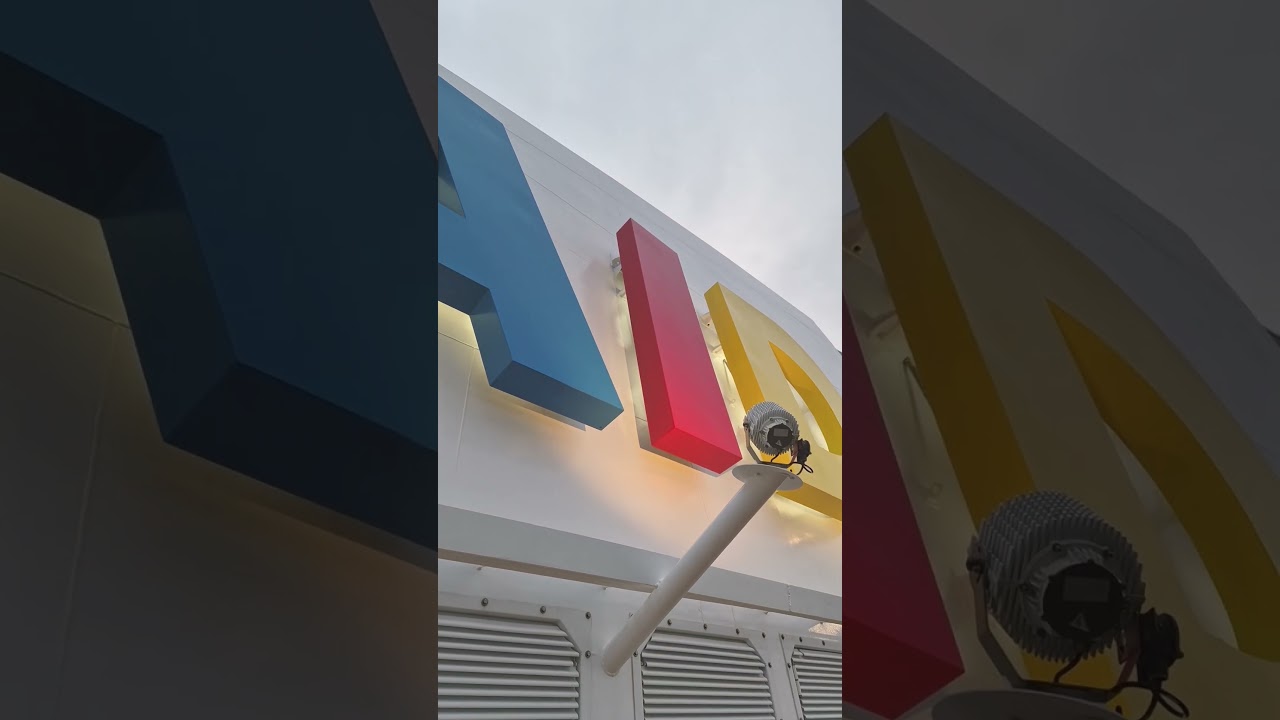 Auslaufen Sail away AIDAbella aus Kiel nach Dänemark Kreuzfahrtschiff AIDA Cruises