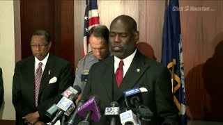 Baton Rouge mayor, police chief speak on shooting of Alton Sterling