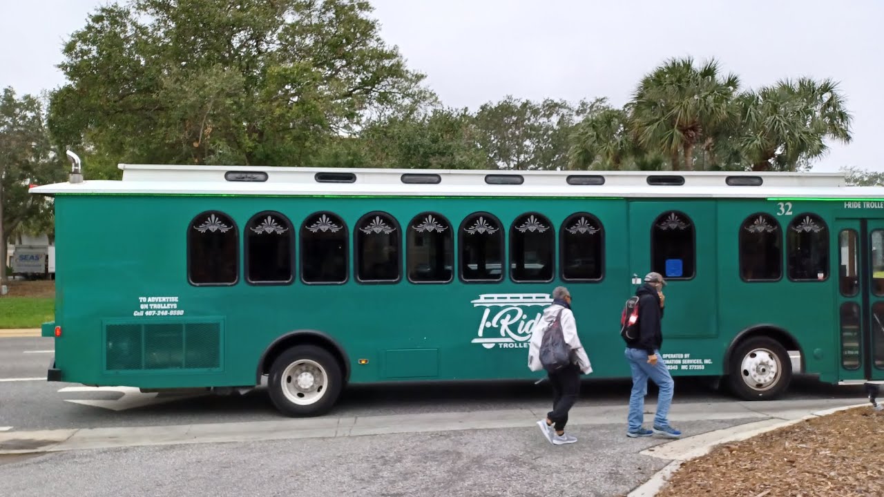 Transportacion IRide Trolley en International Drive, Orlando, Florida