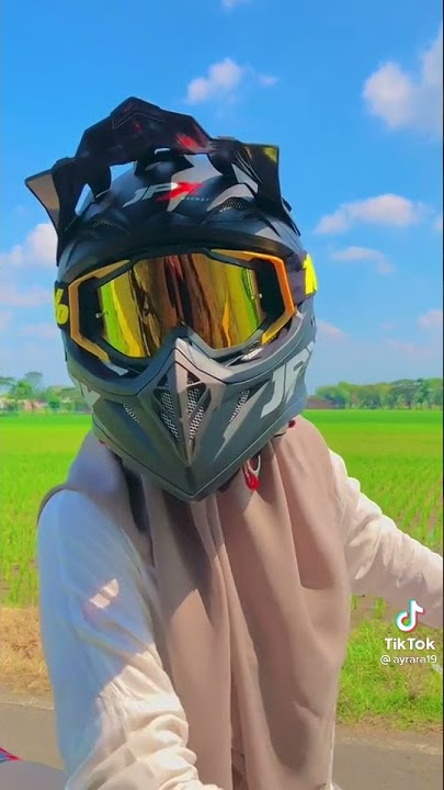 Setori Wa// Cewek pakai Supermoto #shorts