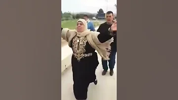لقاء مؤثر لأم لم ترى إبنها مدة 20 سنة 