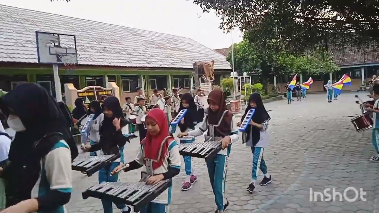 Latihan korps Drumband SDN 1 Sakra Lotim 2022 ( persiapan Perwakilan kec. Sakra