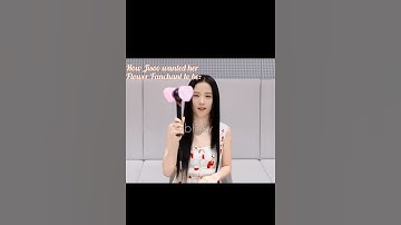 Thumbnail of How Jisoo wanted her Flower Fanchant to be vs How she got it #blackpink #jisoo #flower #shorts