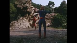 鉄人タイガーセブンのファイトグローブ装備→飛び蹴り→ファイトグローブとは、タイガーセブンのトドメの一撃である(?????)