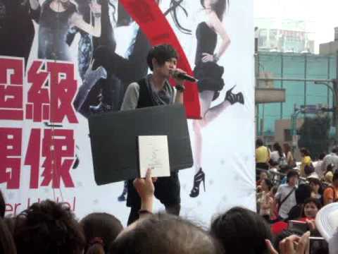 20110508超級偶像簽唱會-蔡東儒-夜行動物