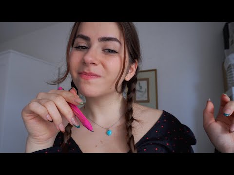 die eine Streberin hilft dir in der Schule ASMR