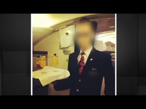 Flight attendants post  'sexy selfies'