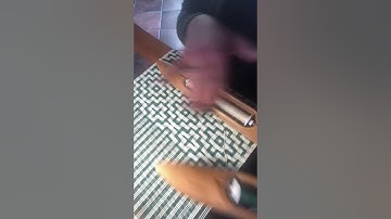 Creating a solid color selvedge for deflected doubleweave