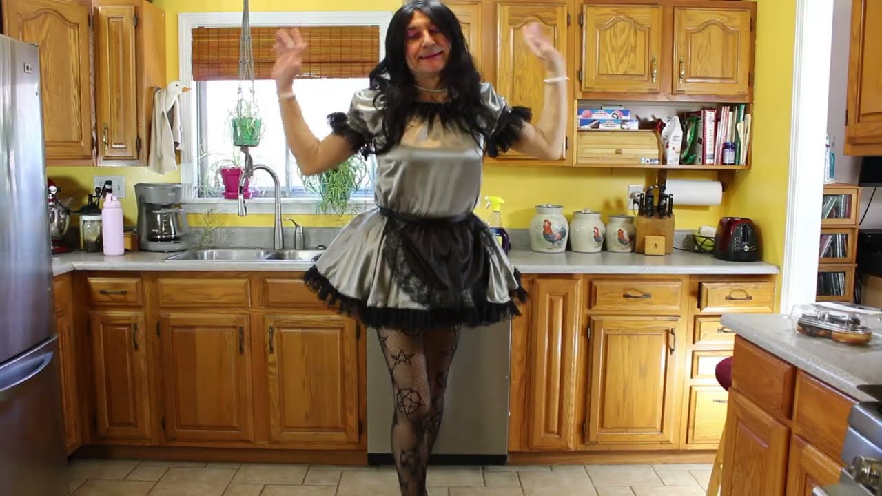 Dishes with Michelle Maid dress Marathon Day 5