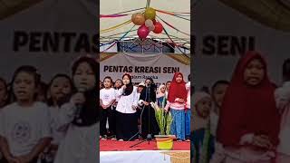 Abdi tiasa maca jasana bapak ibu guru. Cover : Siswa - siswi kelas I SDN CINTAASIH II.