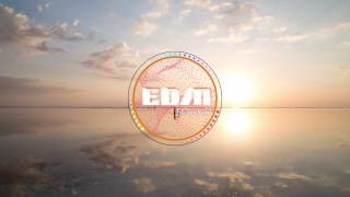 TwoWorldsApart & Marin - Live Life Young ft. Max Landry (Catas & Blaze U Remix)
